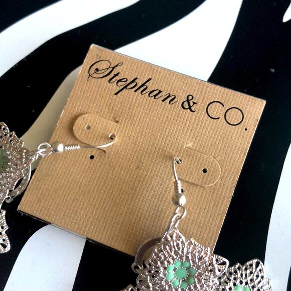 3 for $30 Stephan & Co. Silver and Green Earrings - Picture 3 of 4